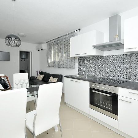 Apartmani Mijatovic Trogir Kültér fotó