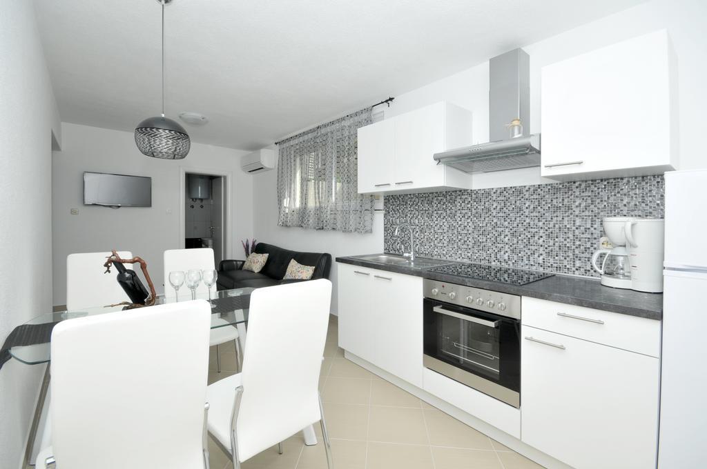 Apartmani Mijatovic Trogir Kültér fotó